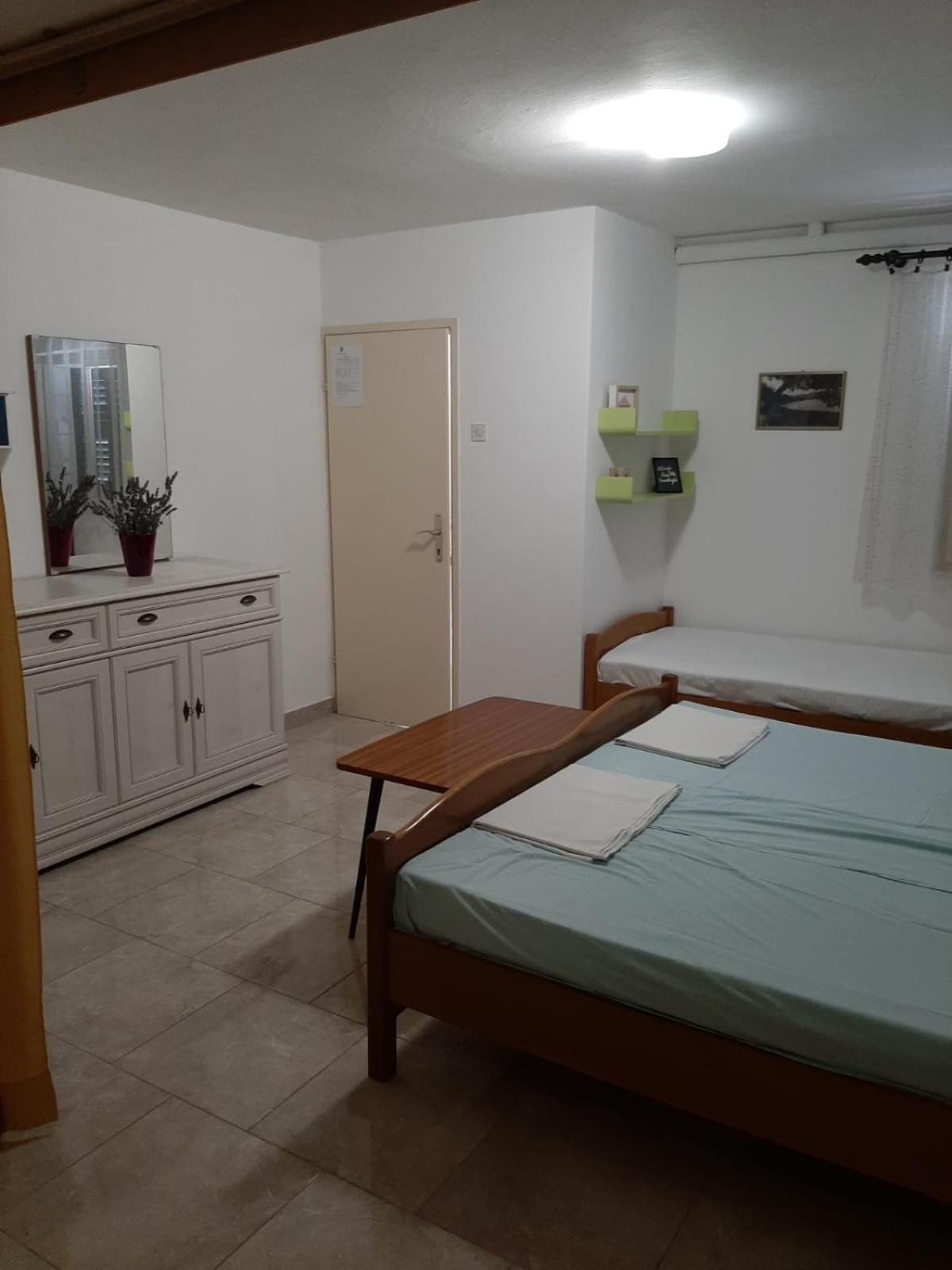 Apartments And Rooms With Parking Space Trpanj, Peljesac - 250 Rum bild